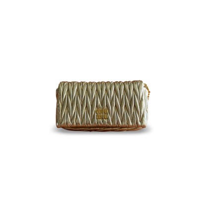 MIU MIU MATELASSÉ NAPPA LEATHER MINI-BAG (18*9.5*4cm)